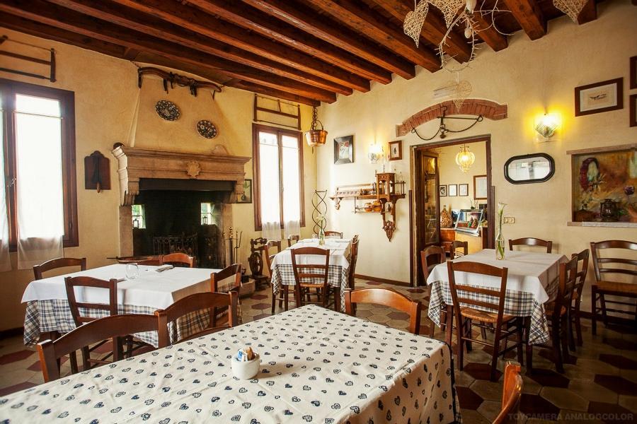 Locanda Alla Posta Cavaso Del Tomba Екстериор снимка